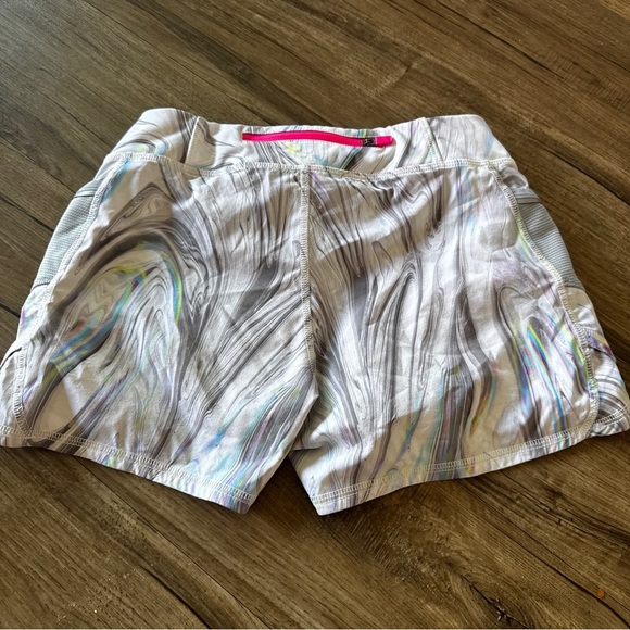 Athleta marbled print girl shorts size L 12 - Picture 2 of 6